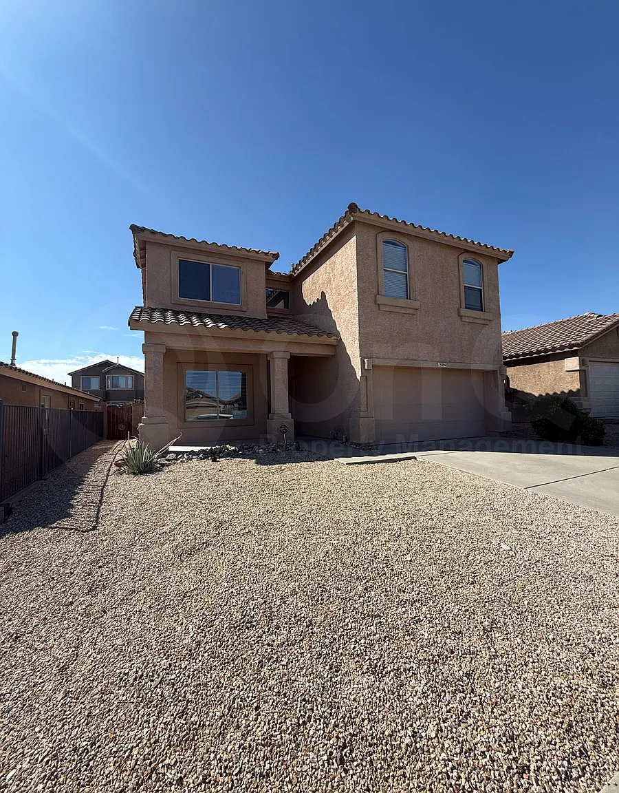 4 bed, 2.5 bath, 2234 sqft, $2,095 — Photo 3