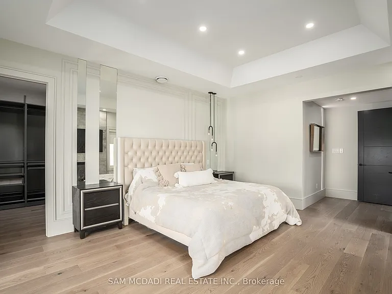 1019 Strathy Ave — Photo 17