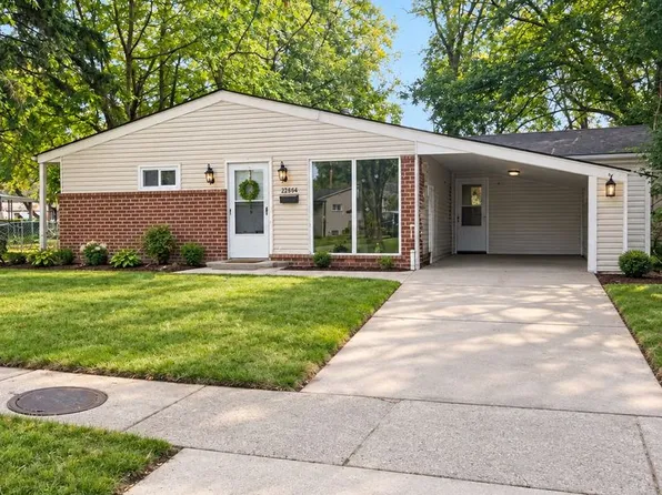 22824 S Brookside Ct, Dearborn Heights, MI 48125