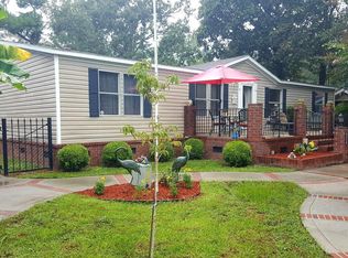 142 Rustys Way, Cross, SC 29436