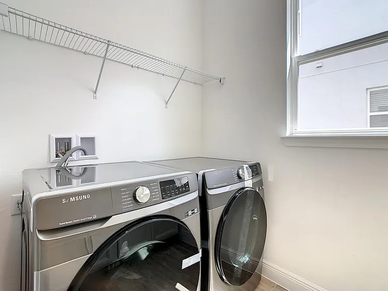 15707 Vetta Dr — Photo 71
