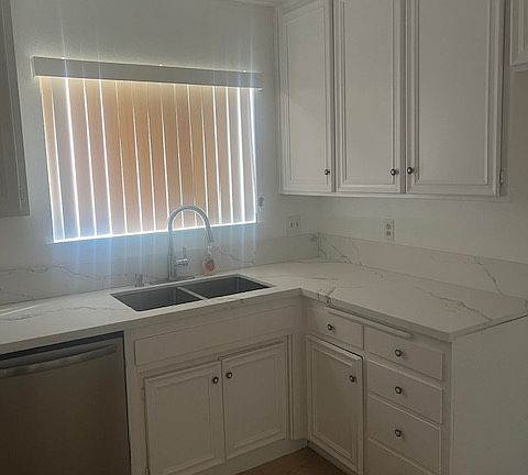 4th image of 408 Oakmont Dr