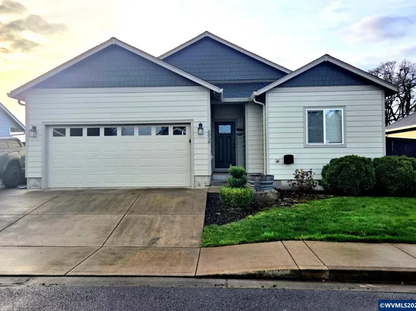 5038 Penny Ln, Turner, OR 97392