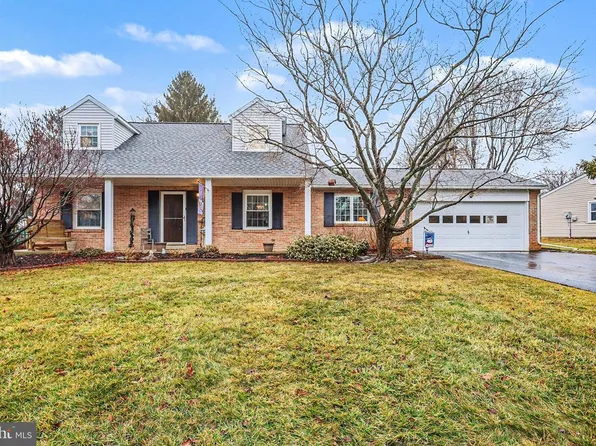 1 Hancock Ct, New Freedom, PA 17349