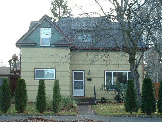 1st image of 904 E Alder St