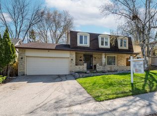 31 Foxcroft Cres, London, ON N6K 3A3