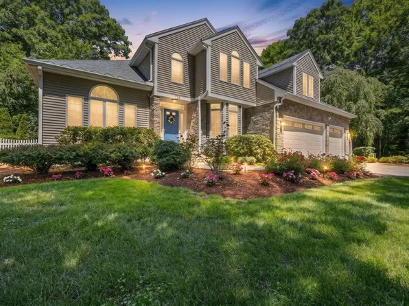 175 Maskwonicut St, Sharon, MA 02067
