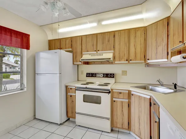 5398 Glenda Street, West Palm Beach, FL 33417
