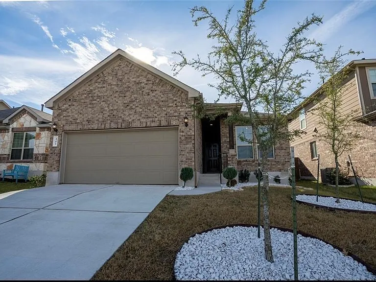 401 Duroc Dr — Photo 1