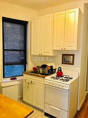 Rented by Point NYC | media 2