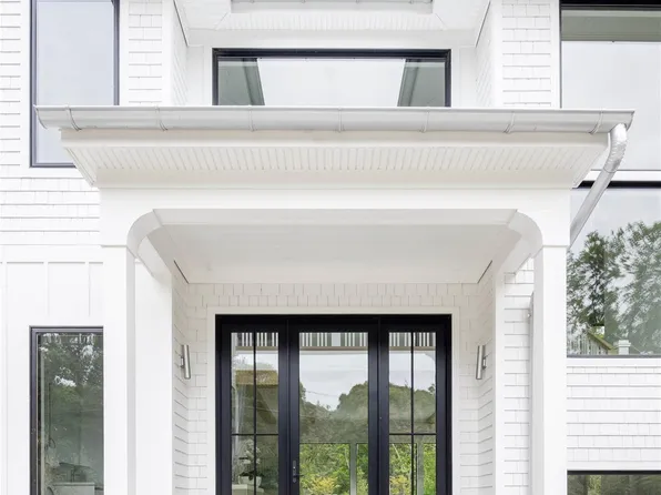 4 Dogwood Drive, East Hampton, NY 11937