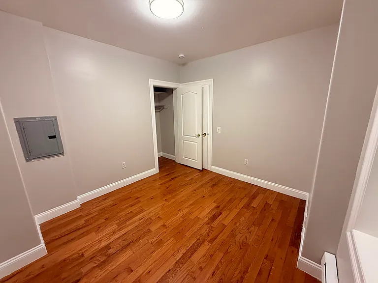 6611 Broadway #11E — Photo 3