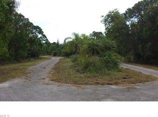 5100 Island Acres Ct, Saint James City, FL 33956