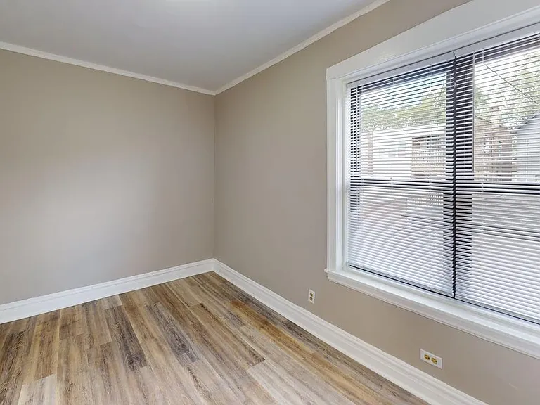 4850 W North Ave — Photo 6
