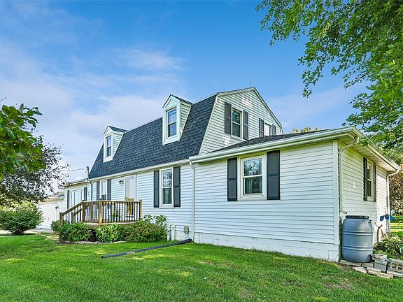 2nd image of 18744 Estates Cir