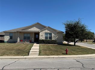 300 Western Sky Trl, Jarrell, TX 76537