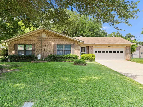 2605 Redbud St, Kilgore, TX 75662