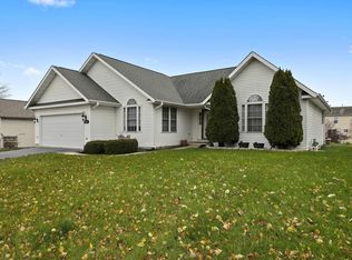 807 Ridge Dr, Marengo, IL 60152