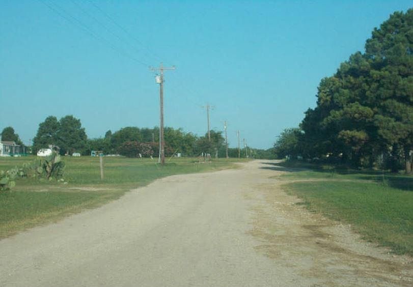 2nd image of 1582 Private Road 2541