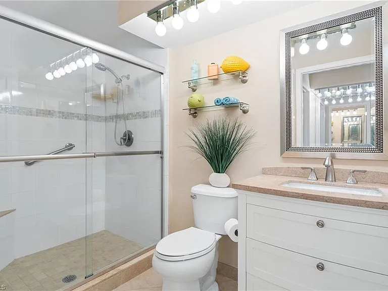 1784 Augusta Dr #202 — Photo 14