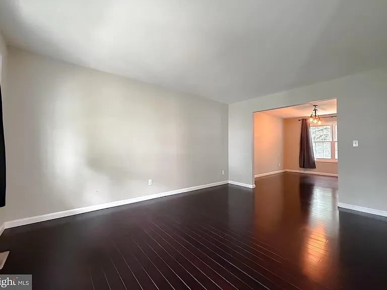 20797 Red Rose Ct — Photo 7