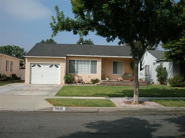 Street view of the home 
