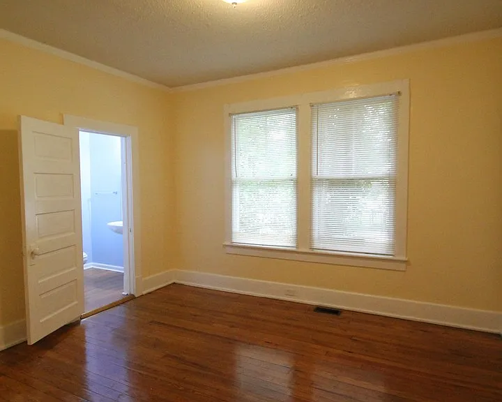 338 Ebenezer Ave — Photo 12