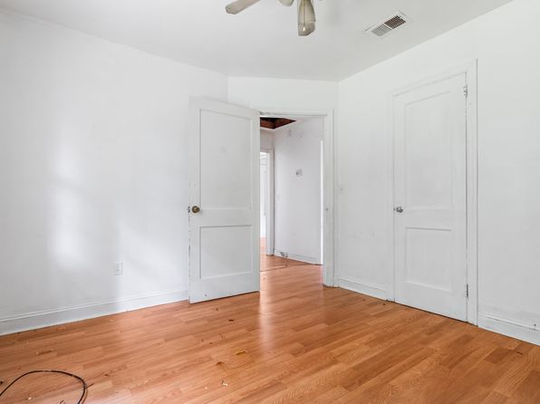 columbia-south-carolina-370661572 picture