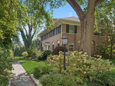 221 Greenleaf Ave, Wilmette, IL, 60091