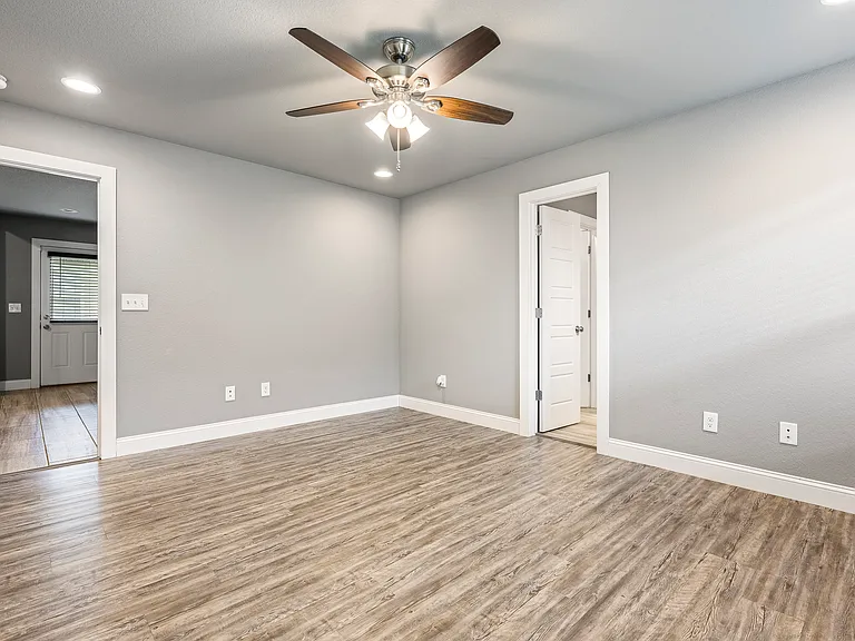 3712 SW Davinci Blvd — Photo 16