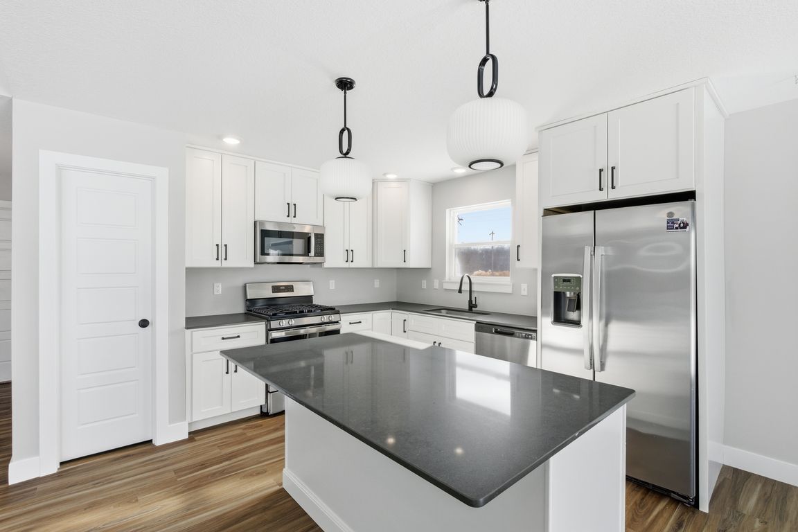 next background image