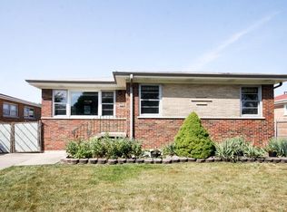 8708 S Tulley Ave, Oak Lawn, IL 60453