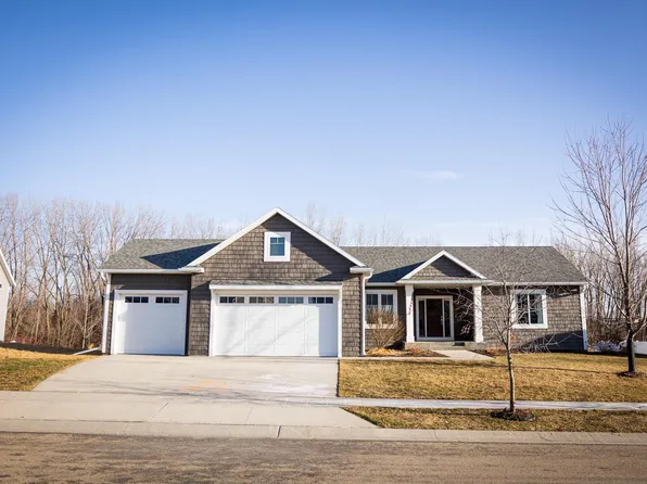 5476 Ridgeview Dr NW, Rochester, MN 55901