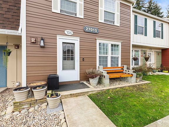3rd image of 27015 47th Avenue S #104