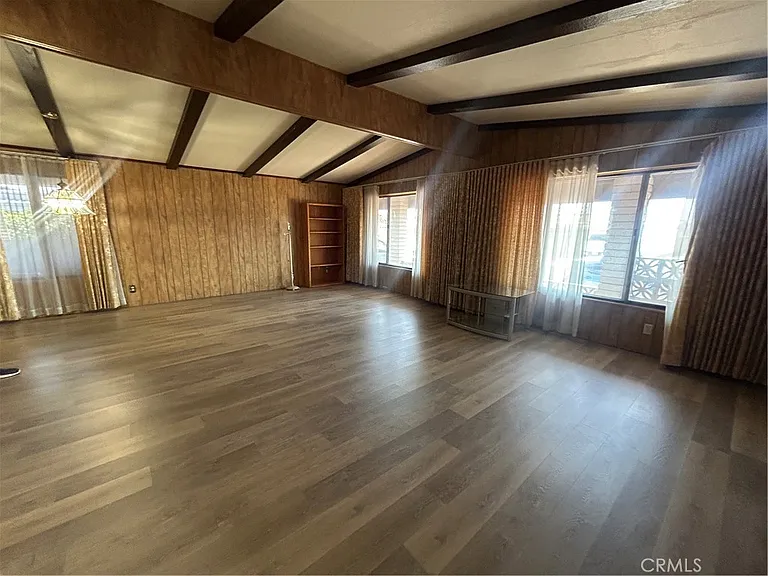 1018 San Nicolas St — Photo 2