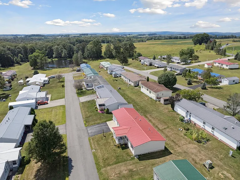 Sunny Acres — Photo 8