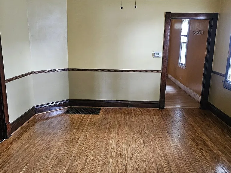 1511 Texas Ave — Photo 3