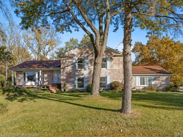 2544 Wickfield Ct, West Bloomfield, MI 48323