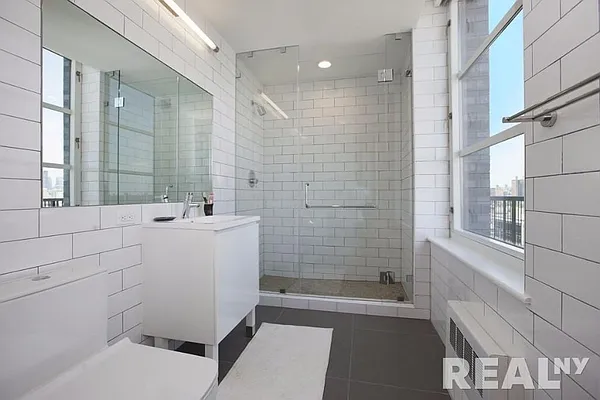 Rented by REAL New York | media 9