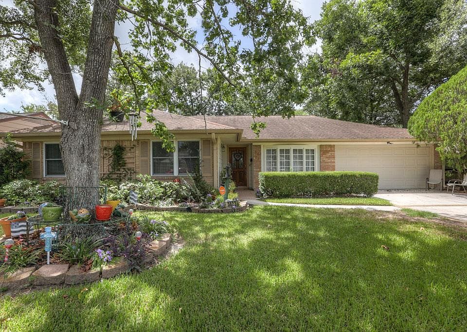 1st image of 5623 Burlinghall Dr