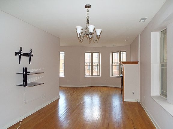 5th image of 6220 S Dorchester Ave APT 2