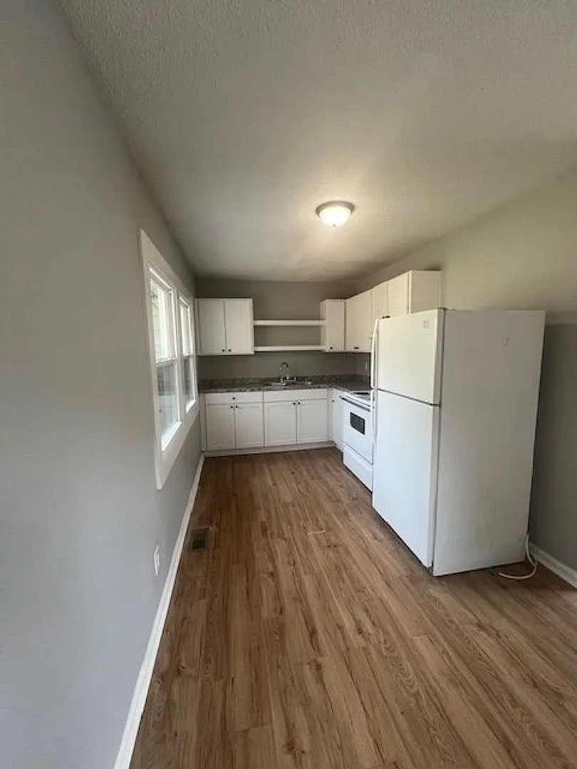 Building Photo - 142 Harmony Dr