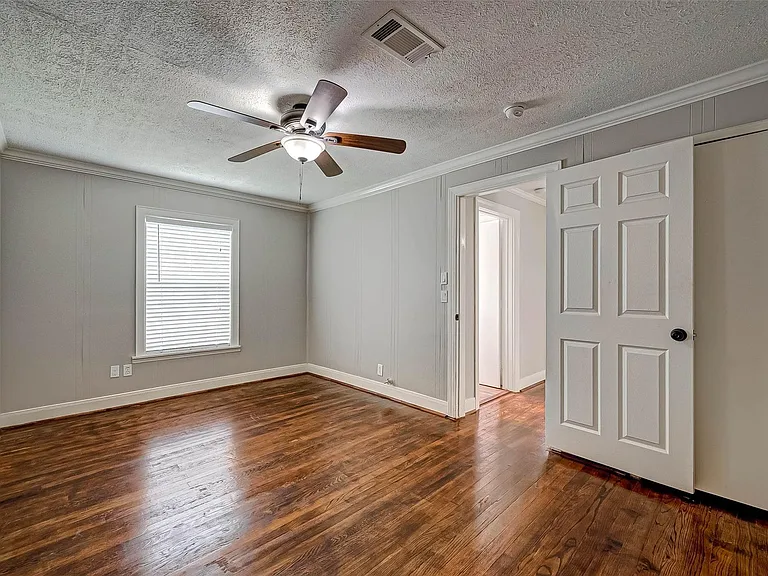 1510 Walton St — Photo 11