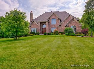 3N550 Oakmont Dr, Elburn, IL 60119