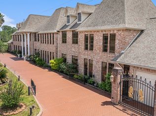 7415 Naremore Dr, Spring, TX 77379