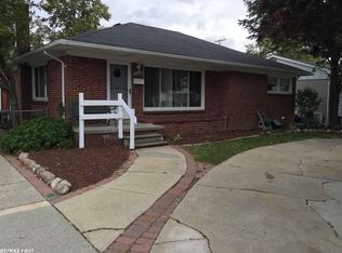 20500 Eleven Mile Rd, Saint Clair Shores, MI 48081