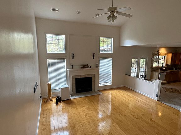 3rd image of 676 Forest Lakes Dr