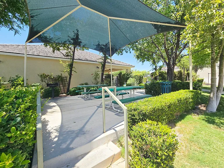 8295 Golden Flowers St — Photo 27