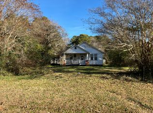 3023 Guinea Cir, Hayes, VA 23072