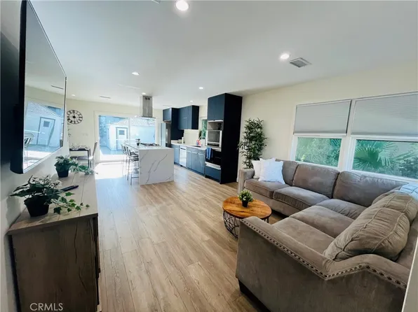 15144 Martha St, Van Nuys, CA 91411